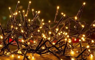 Explanation of why Christmas lights are wired in parallel, ensuring each bulb operates independently for reliable and consistent lighting displays during the holidays.